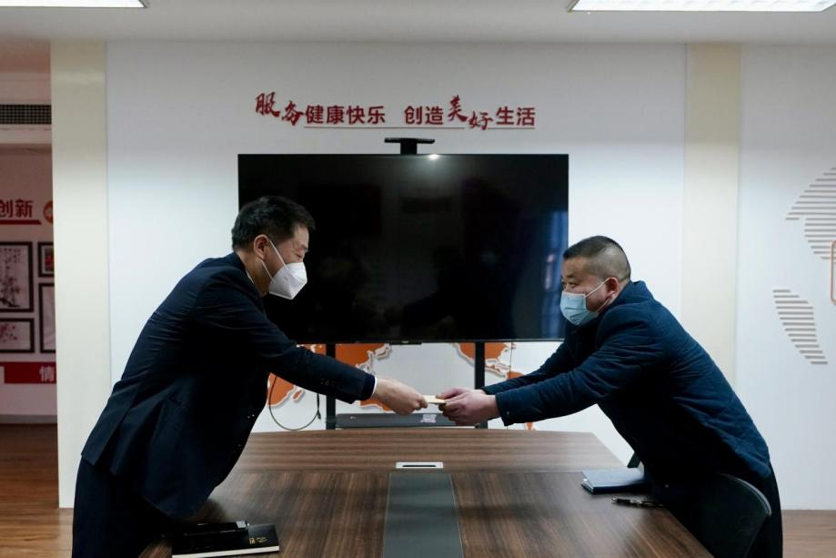 Ó´ºËÍÎÂů ¾ìעůÈËÐÄ¡ª¡ª¼¯ÍÅÏòµ¼°à×Ó¿ªÕ¹Ð´º×ß·ÃοÎÊÔ˶¯